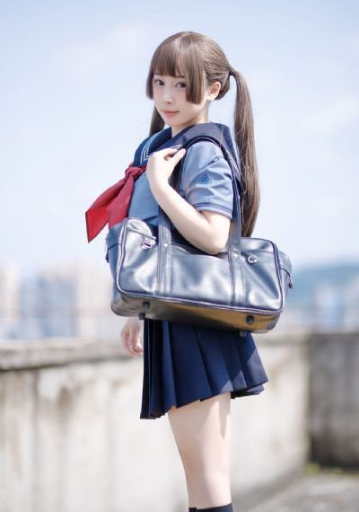 她很漂亮韩剧高清在线观看